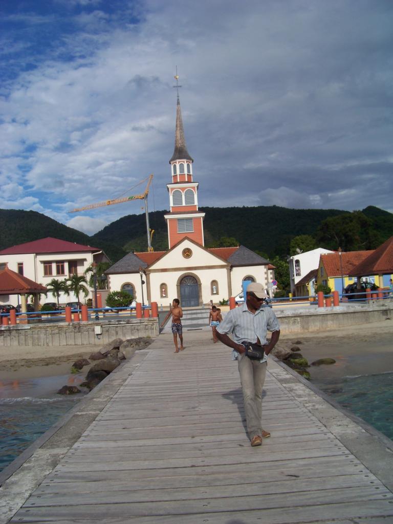 l'église et le ponton des anses d'arlet (à 4 km)